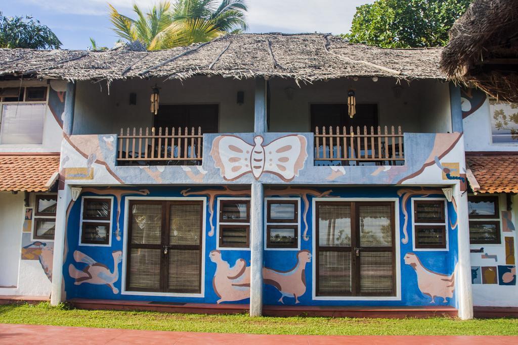 Over The Hill Poovar Exterior foto